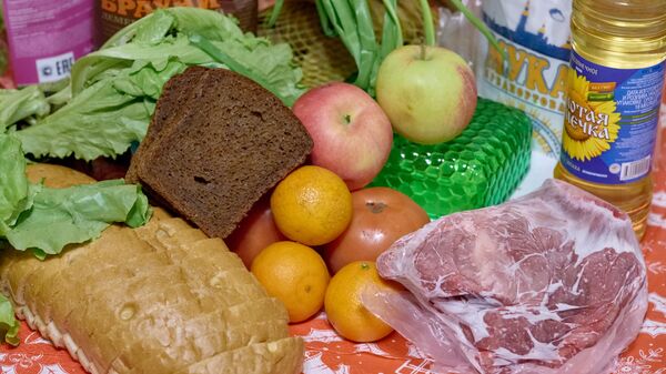Продукты на столе Продукты на столе