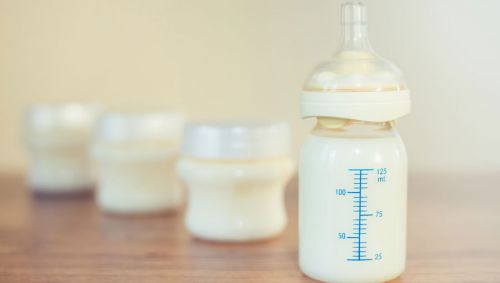 Бутылочки с грудным молоком Бутылочки с грудным молоком