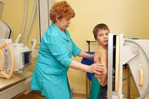рентген лёгких ребёнку мальчику делают рентген лёгких
