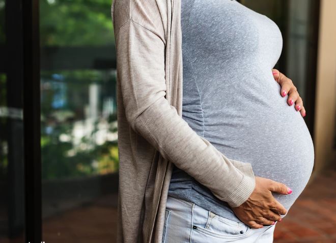 Почему у беременных может возникать дефицит железа?